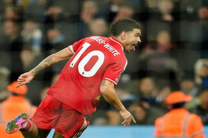 Νίκη παραμονής η Νότιγχαμ με χατ-τρικ Γκιμπς-Γουάιτ, η Λίβερπουλ ξέρανε την Εβερτον στο 90+10′, αγκαλιά με το Champions League η Αστον Βίλα