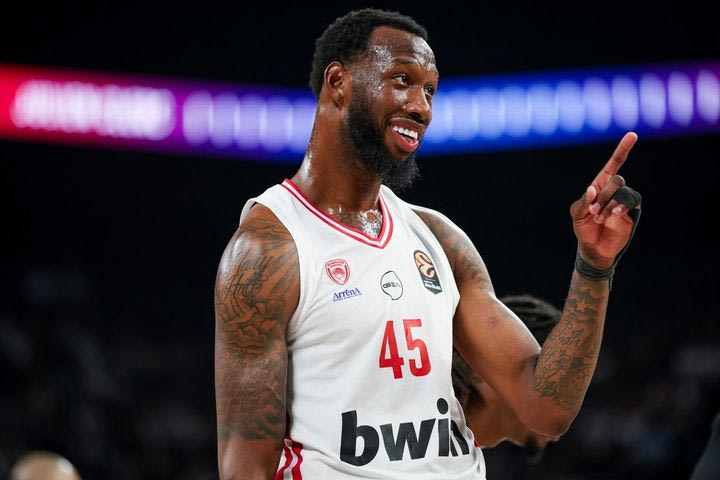 Ο σταθερός Βεζένκοβ, ο δημιουργός Φουρνιέ και ο καθοριστικος Χολ