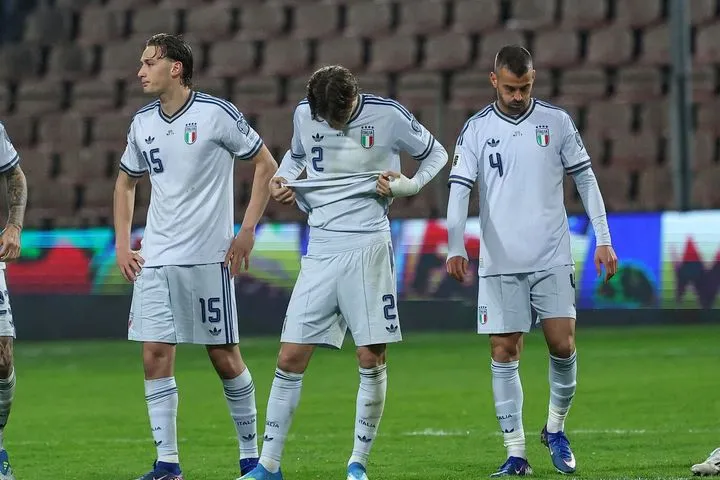 Εθνική Ιταλίας: Οπαδοί πέταξαν αυγά στα κεντρικά γραφεία της ομοσπονδίας, μετά από τον αποκλεισμό