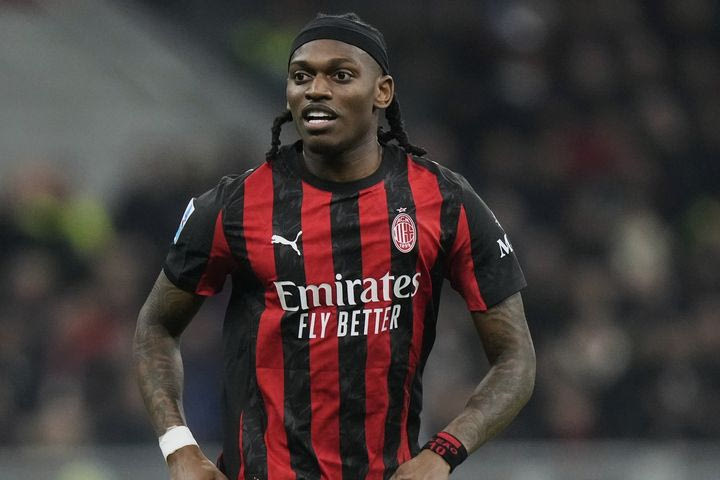 Η Μάντσεστερ Γιουνάιτεντ στέλνει σκάουτς στο Μίλαν - Γιουβέντους για χάρη του Λεάο