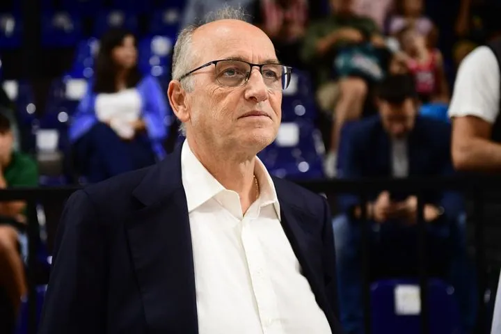 Ο Λιόλιος απαντά με μηνύσεις στο Μαρούσι – Τι δηλώνει ο πρόεδρος της ΕΟΚ