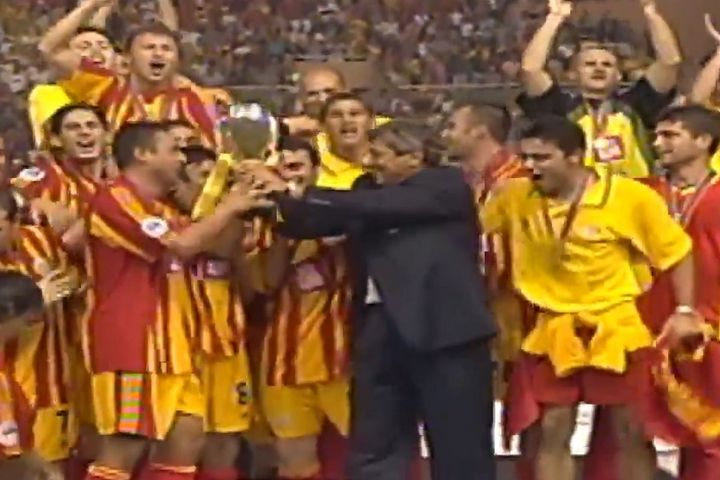 Μιρτσέα Λουτσέσκου: Συγκίνηση στην Κωνσταντινούπολη με το VIDEO της Γαλατασαράι προς τιμήν του Ρουμάνου