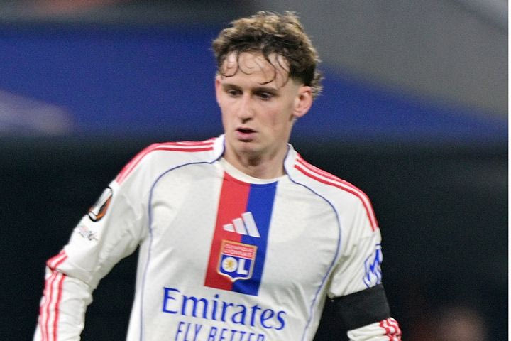 Ligue 1: “Φωτιά” στην κορυφή μετά τη νίκη της Λιόν στην έδρα της Παρί, σφαλιάρα για Στρασβούργο από την Ρεν