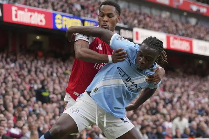 Φωτιά στην κορυφή: Πότε είναι το ντέρμπι Μάντσεστερ Σίτι – Άρσεναλ που μπορεί να κρίνει τον τίτλο – ΟΛΟ το πρόγραμμα των δύο διεκδικητών