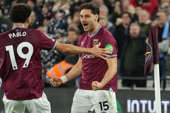 Ο Μαυροπάνος μπήκε στο κλαμπ των εκλεκτών Ελλήνων της Premier League, με τα δύο γκολ του κόντρα στην Γουλβς