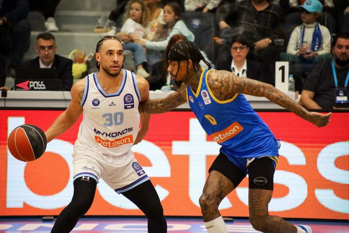 Γλέντι στη Μύκονο: Οι Κυκλαδίτες νίκησαν το Περιστέρι Betsson και ετοιμάζονται για τα playoffs