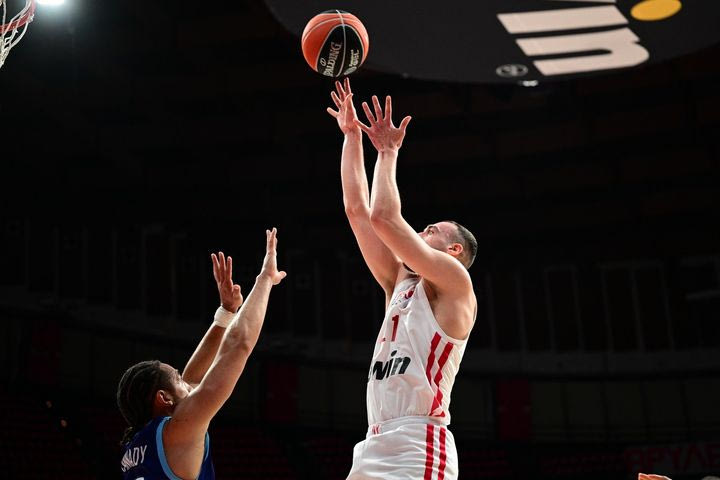 Ολυμπιακός – Μύκονος Betsson: Τρομερός Νετζήπογλου με 17 πόντους στο πρώτο μέρος