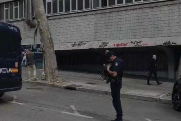 Ράγιο – ΑΕΚ: Το “Vamos coach” στον Νίκολιτς κατά την άφιξη της Ένωσης στο Βαγιέκας