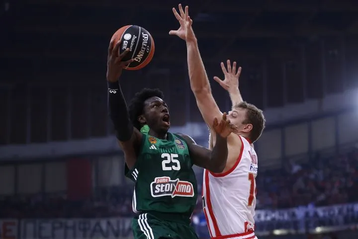 O Σάσα Βεζένκοβ μια ανάσα από το Alphonso Ford Trophy: Τι χρειάζονται Κέντριν Ναν ή Ναντίρ Χίφι για να πάρουν το βραβείο του πρώτου σκόρερ