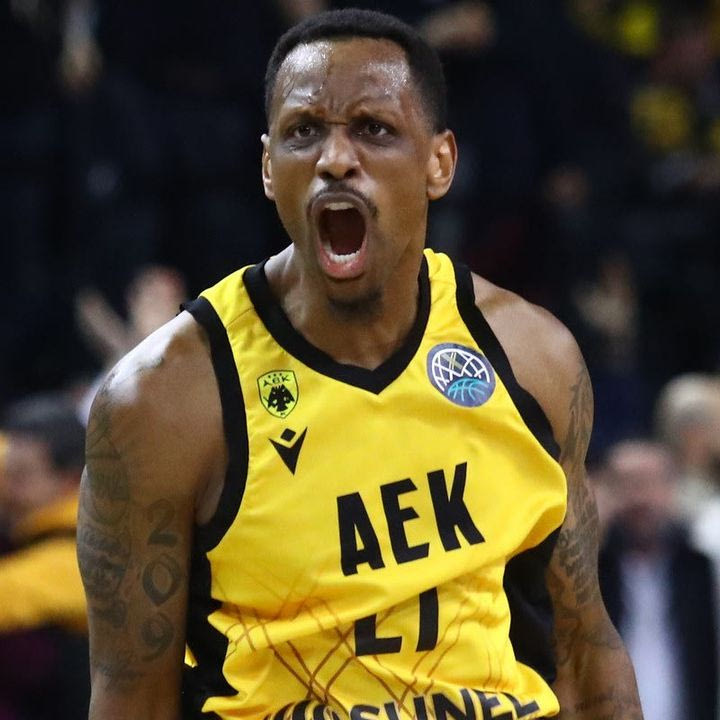 Με Μπάρτλεϊ και Νάναλι η ΑΕΚ έκανε την ανατροπή κόντρα στην Μπανταλόνα και το πρώτο βήμα για την πρόκριση στο Final Four