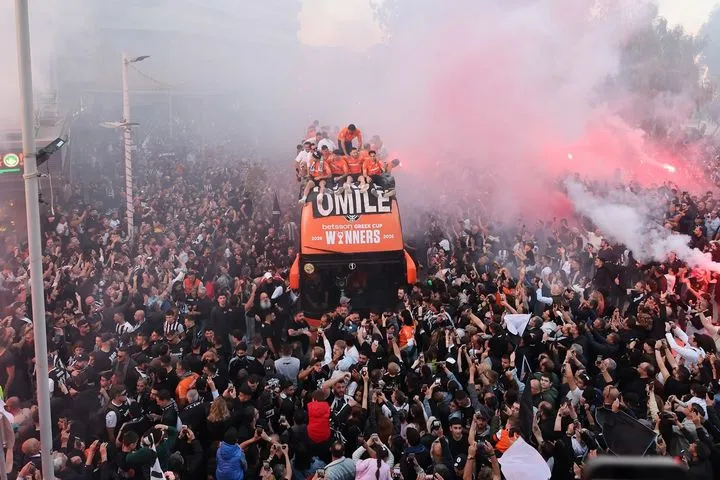 Στιγμές κρητικής τρέλας και εικόνες που θα γίνουν αφίσες σε παιδικά δωμάτια