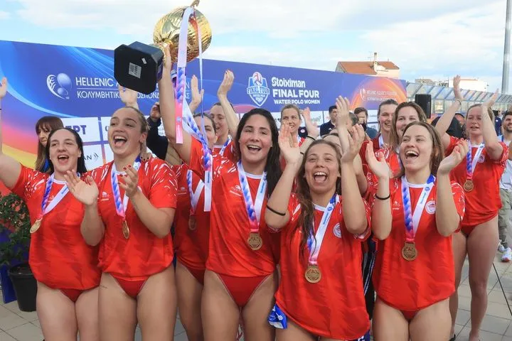 Η κυριαρχία του Ολυμπιακού στα ομαδικά αθλήματα και η απόλυτη απογείωση του Ερασιτέχνη