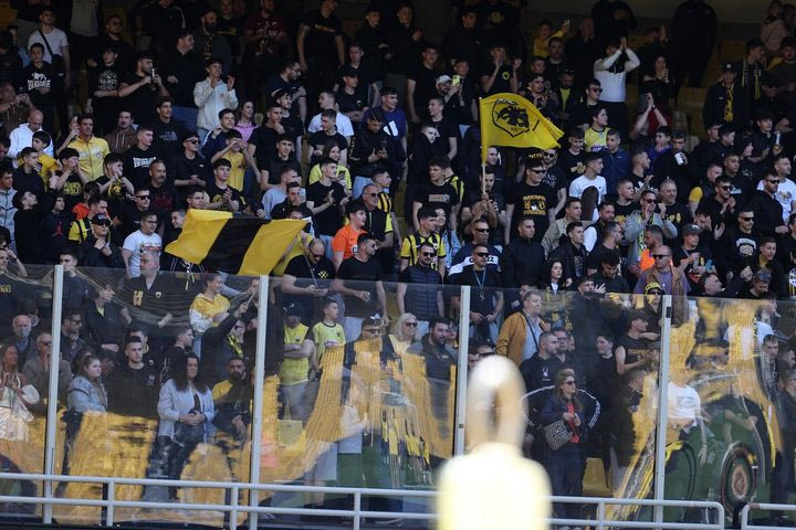 ΑΕΚ: Τα VIDEOS του SPORT24 από τους φιλάθλους της Ένωσης στην ανοιχτή προπόνηση πριν το ντέρμπι με τον ΠΑΟΚ