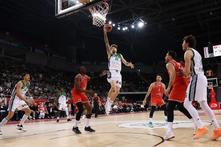 Το επιθετικό κρεσέντο του Χουάντσο στο δεύτερο δεκάλεπτο