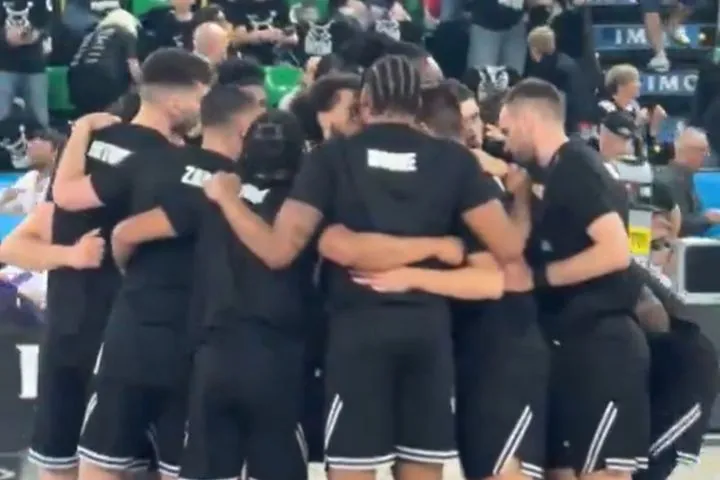 Μπιλμπάο – ΠΑΟΚ: Η είσοδος και η παρουσία των παικτών του Δικεφάλου στην Bilbao Arena