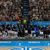 Europe Cup: Συγκλονιστική στιγμή με τους φίλους της Μπιλμπάο να φωνάζουν “ΠΑΟΚ” όταν οι παίκτες έπαιρναν τα μετάλλιά τους