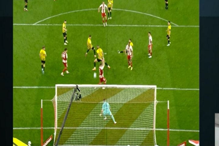 Ολυμπιακός – ΑΕΚ: Τι αναφέρει ο κανονισμός για το ακυρωθέν γκολ του Γιαζίτσι