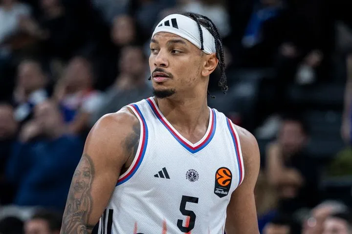 Παρί – Μακάμπι Τελ Αβίβ 113-80: Οι γηπεδούχοι συνέτριψαν την ομάδα από το Ισραήλ με απόλυτη κυριαρχία στο Παρίσι και τον εκπληκτικό Ρόμπινσον με 25 πόντους