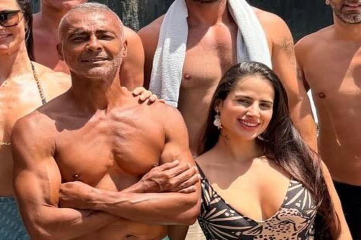 Ρομάριο: Νέο ειδύλλιο με τη φίλη της 25χρονης πρώην του, με την οποία είχε παράλληλη σχέση