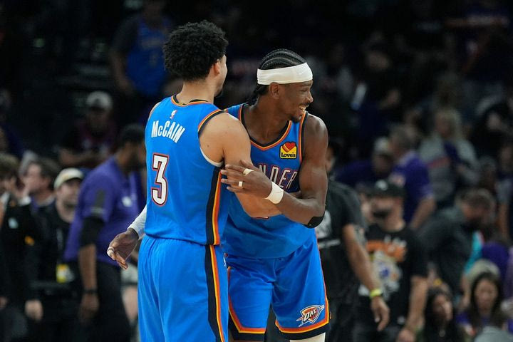 NBA: Οι Θάντερ σκούπισαν τους Λέικερς κι έφυγαν για τους τελικούς της Δύσης