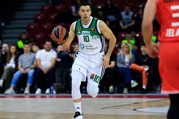 Τρομερός Σλούκας στην 1η περίοδο κόντρα στη Χάποελ με επτά πόντους και τρεις ασίστ