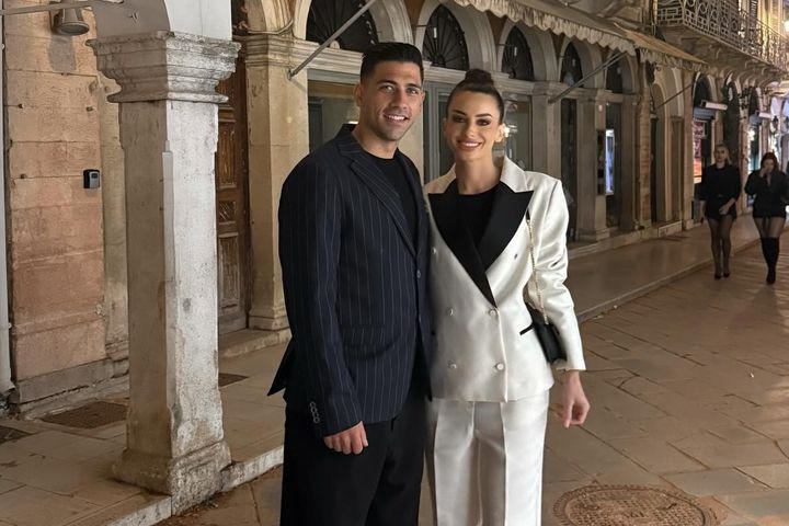 Παναθηναϊκός: Πασχαλινή απόδραση στην Κέρκυρα για τον Μπακασέτα με τη σύντροφό του