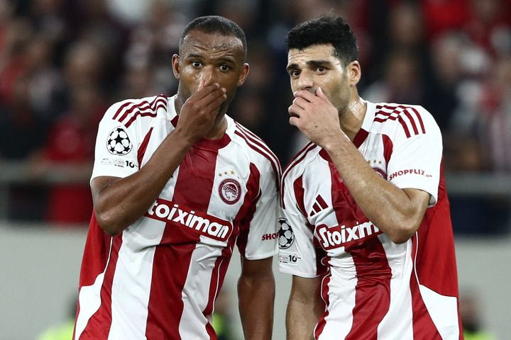 Τι κάνει ο Ολυμπιακός στα ντέρμπι με δύο φορ: Κομβική η συνεργασία Ελ Κααμπί - Ταρέμι