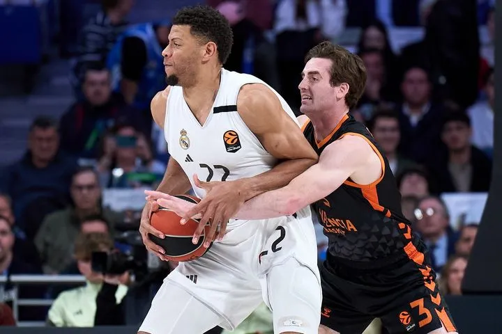 Σκληρή ήττα της Βαλένθια από τη Ρεάλ πριν τα playoffs της EuroLeague με τον Παναθηναϊκό AKTOR