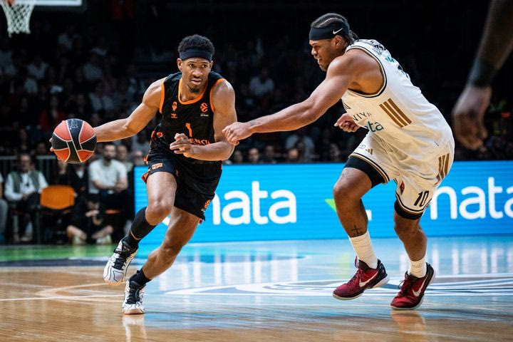 Η Βαλένθια καθάρισε την Dubai BC και κλείδωσε τη δεύτερη θέση της κανονικής περιόδου της EuroLeague