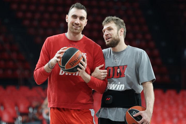 Ολυμπιακός: Η ειδική ζώνη του Βεζένκοβ – Ποια η χρησιμότητά της πριν την προπόνηση