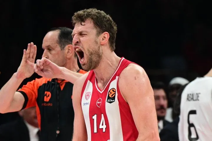 Οι 50 πόντοι που πρόσφερε ο Ντόρσεϊ, τα High Pick and Roll πάνω στον Ταβάρες και ο Βεζένκοβ