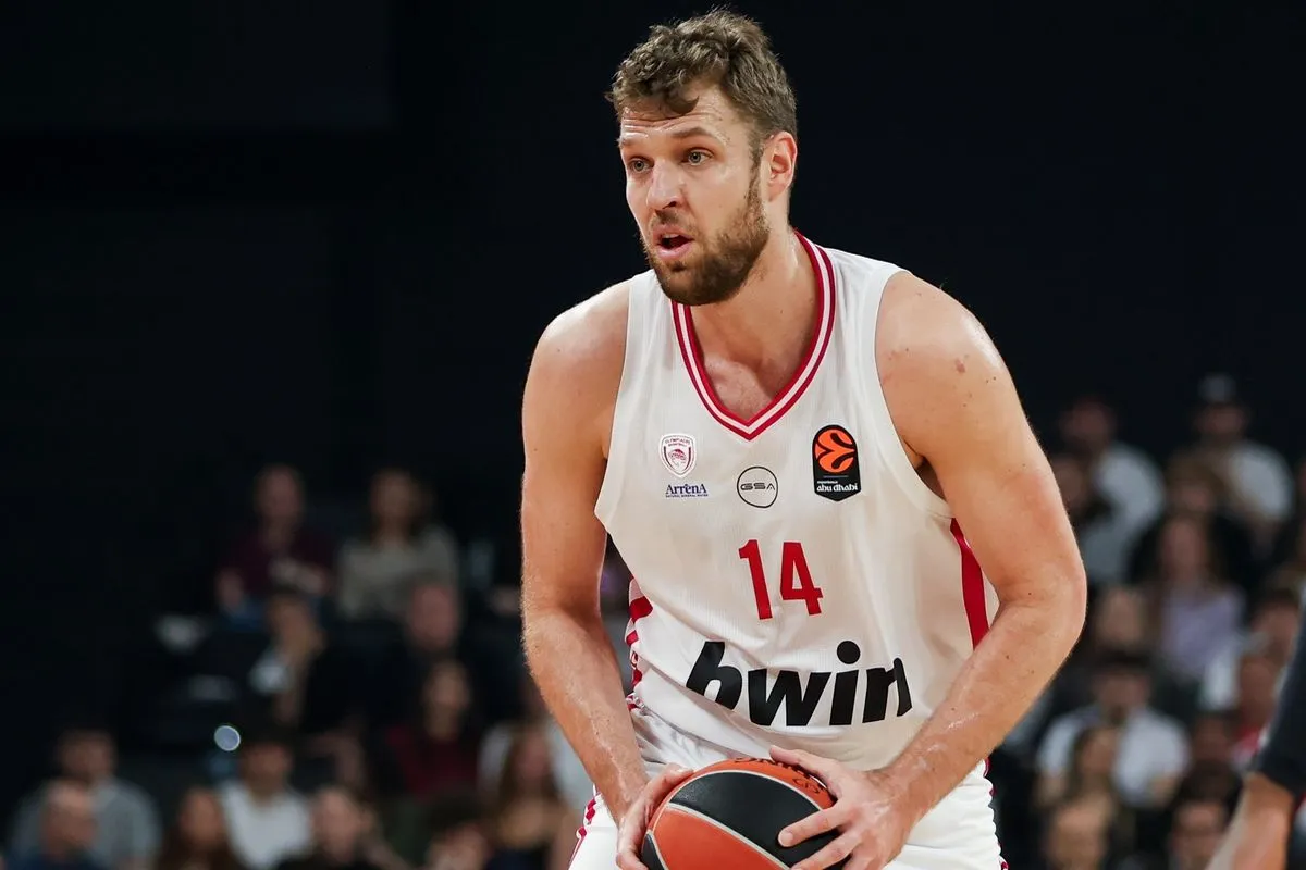 Ο Βεζένκοβ έβαλε 23 πόντους κόντρα στη Βιλερμπάν χωρίς να ιδρώσει