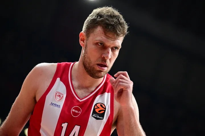 Ο Σάσα Βεζένκοβ