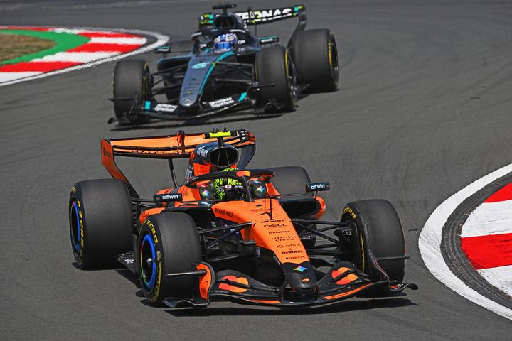 Mercedes vs McLaren: Τα δεδομένα της μάχης κορυφής της F1 ενόψει του GP του Καναδά
