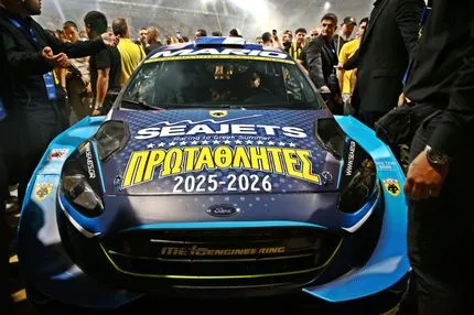 Αυτό είναι το “τέρας” του Mario - Το Fiesta των 600+ ίππων με το οποίο έφτασε η κούπα του Πρωταθλήματος στην Allwyn Arena