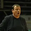 Αταμάν: “Έχουμε τρεις Έλληνες τραυματίες και ξέρετε με πόσους ξένους παίζει ο Ολυμπιακός”