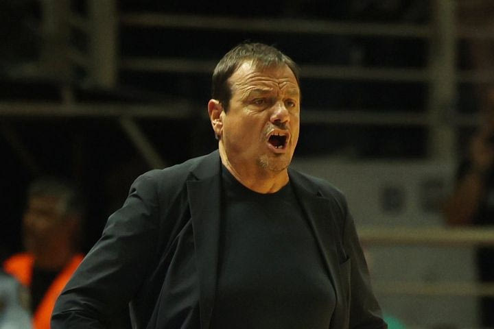 Αταμάν: "Έχουμε τρεις Έλληνες τραυματίες και ξέρετε με πόσους ξένους παίζει ο Ολυμπιακός"