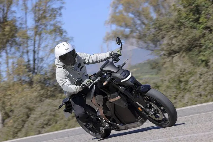 Honda WN7: Πώς διαμορφώθηκε ο χαρακτήρας της πρώτης ηλεκτρικής μοτοσικλέτας των Ιαπώνων