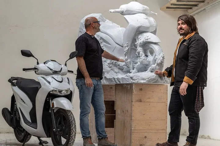 Η Honda γιορτάζει τα 25 χρόνια του SH125i με δύο ειδικά project που εξερευνούν τη βιωσιμότητα και τον σχεδιασμό