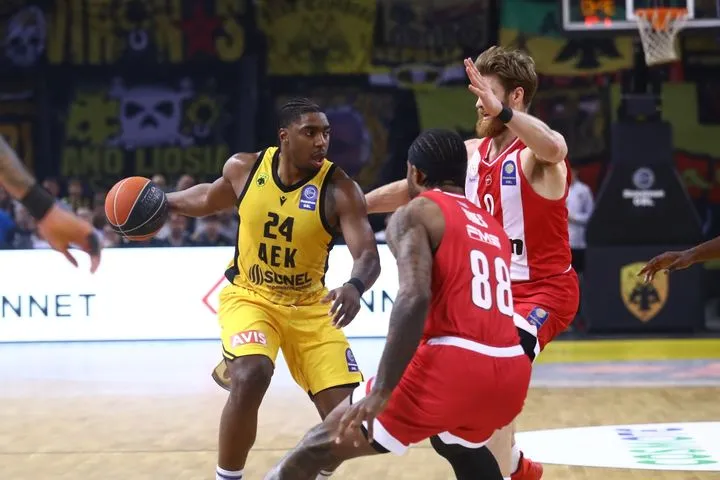 ΑΕΚ – Ολυμπιακός: Νέα ώρα για το Game 2 των ημιτελικών στη SUNEL Arena