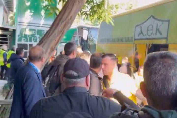 ΑΕΚ: Η άφιξη της αποστολής στη Λεωφόρο