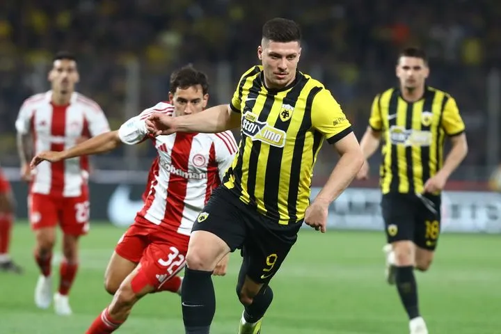 Champions League: Οι ημερομηνίες της νέας διοργάνωσης, πότε ρίχνονται στη μάχη ΑΕΚ και Ολυμπιακός