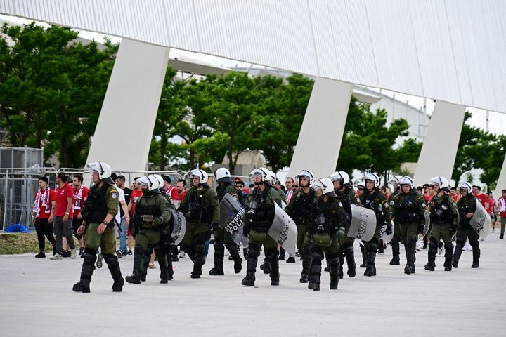 Δρακόντεια τα μέτρα ασφαλείας στο ΟΑΚΑ: Γέμισε διμοιρίες των ματ ο περιβάλλοντας χώρος