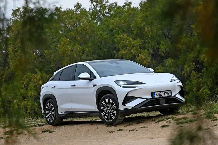 Δοκιμή του BYD Sealion 7, του ηλεκτρικού Coupe-SUV στη βασική και πιο προσιτή του έκδοση