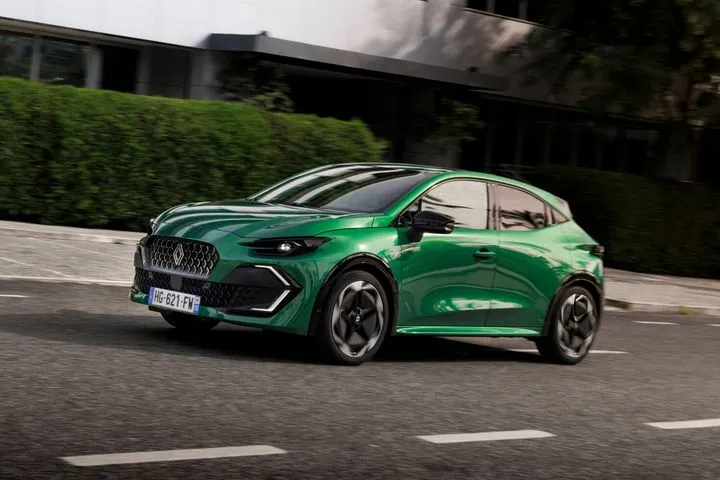 Το νέο Renault Clio, τώρα σε έκδοση με διπλό καύσιμο- Super οικονομικό και σε αχτύπητη τιμή
