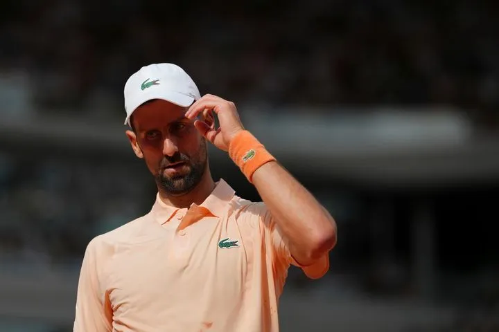 Roland Garros: Εκτός ο Τζόκοβιτς, έπειτα από ασύλληπτη ανατροπή του Φονσέκα από το 2-0