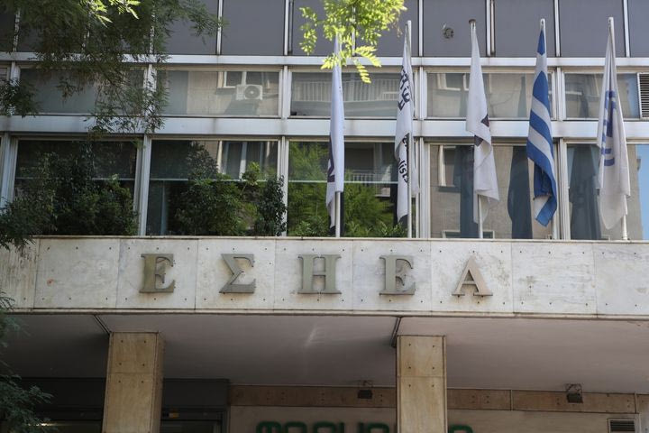 Πέθανε ο Δημήτρης Γκιώνης