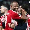 Ολυμπιακός: Η UEFA θύμισε την κατάκτηση του Conference League από τους ερυθρόλευκους, με πανηγυρική φωτογραφία των Μεντιλίμπαρ – Ελ Κααμπί