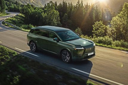 Η Lexus “αγριεύει”: Μάθε τα πάντα για το νέο αμιγώς ηλεκτρικό 6θέσιο SUV που “βάζει τα γυαλιά” στα premium της αγοράς
