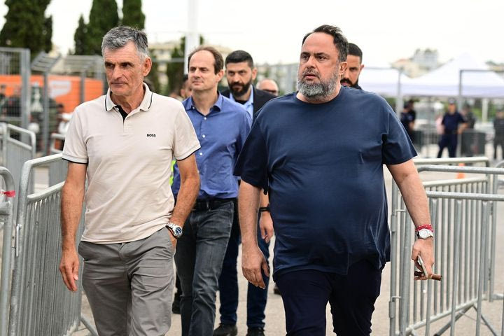 EuroLeague Final Four 2026: Ο Βαγγέλης Μαρινάκης και ο Χοσέ Λουίς Μεντιλίμπαρ έδωσαν το παρών στο T-Center